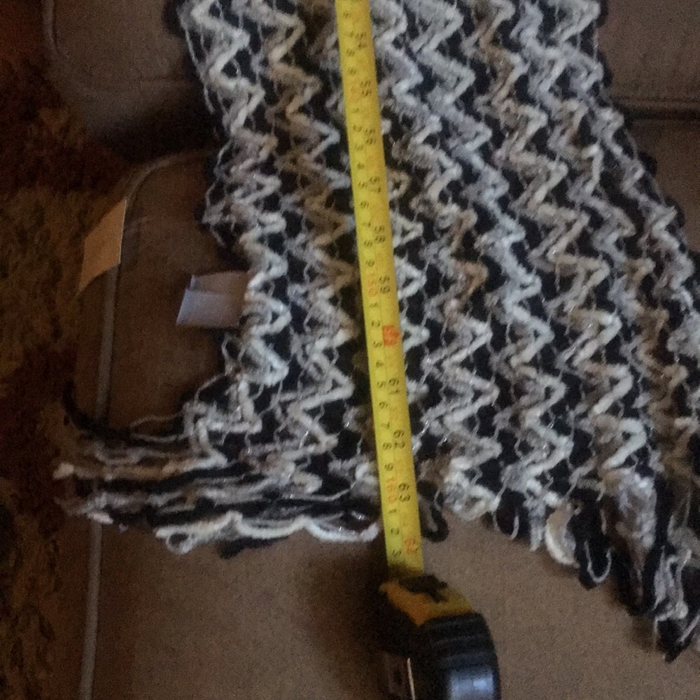 Multicolored Charter’s Club Scarf. - Picture 6 of 6